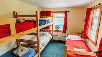1 bedroom, internet, bed sheets