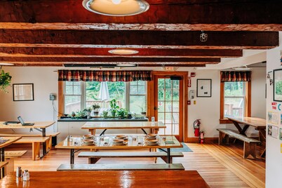 Family Friendly Lodge near Newfound Lake, Shared Bath, Breakfast Included