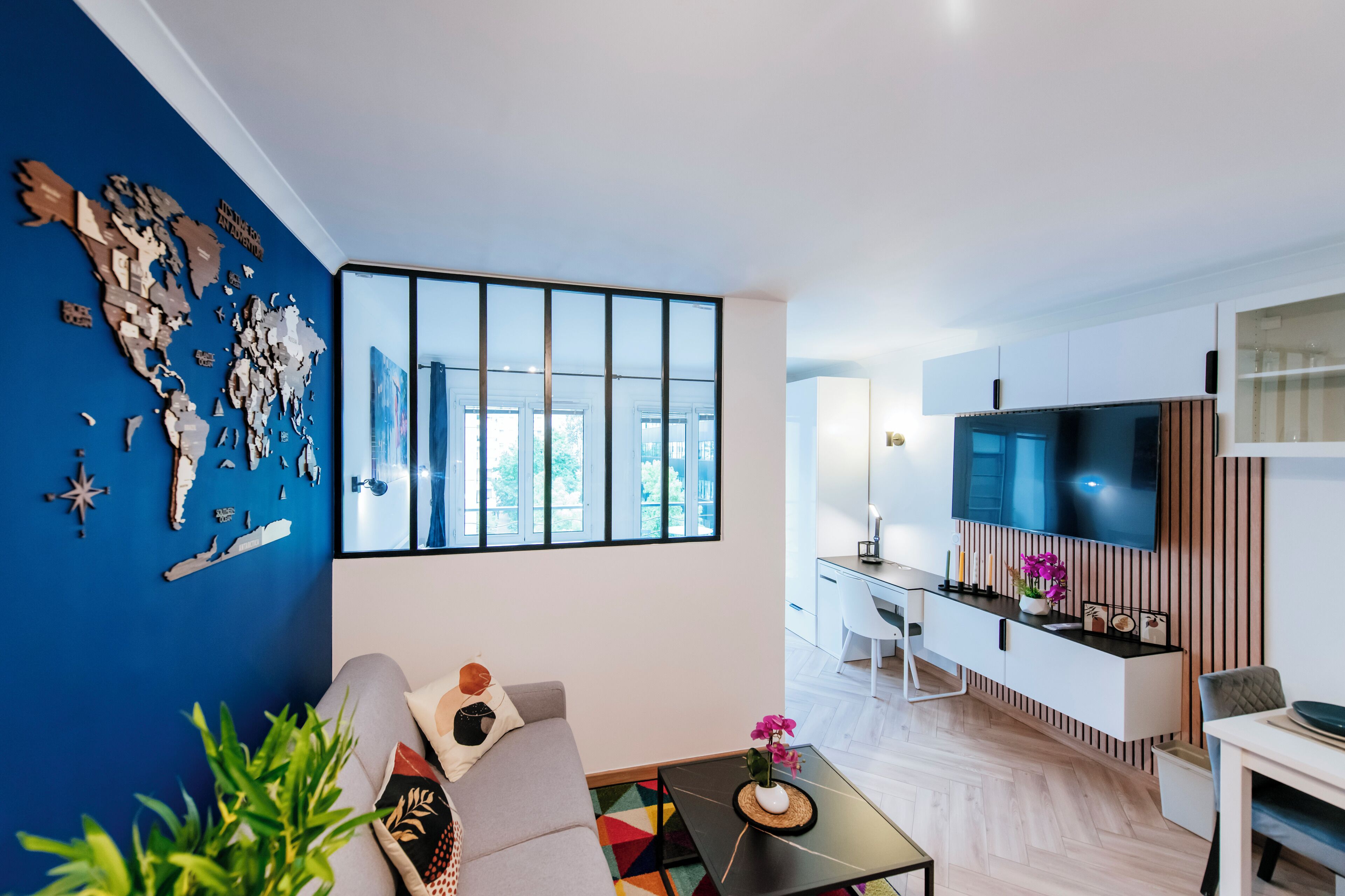 Fernseher, Tischfußball