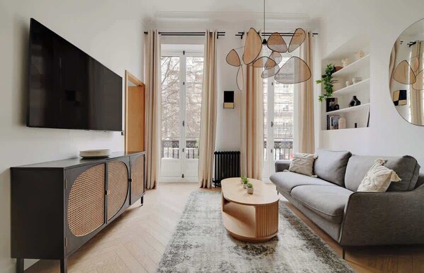 Fernseher, Arbeitsbereiche