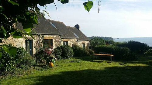 Gîte des Hortensias - Old farmhouse - Sea view