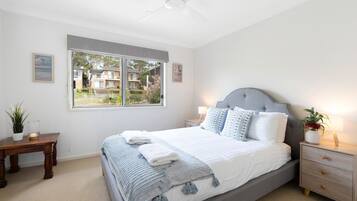 3 bedrooms, desk, iron/ironing board, travel cot