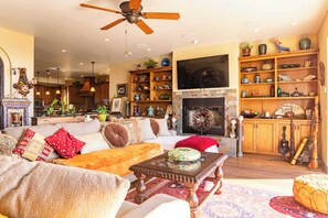 TV, fireplace, offices