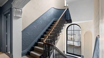 House (Multiple Bedrooms) | Interior