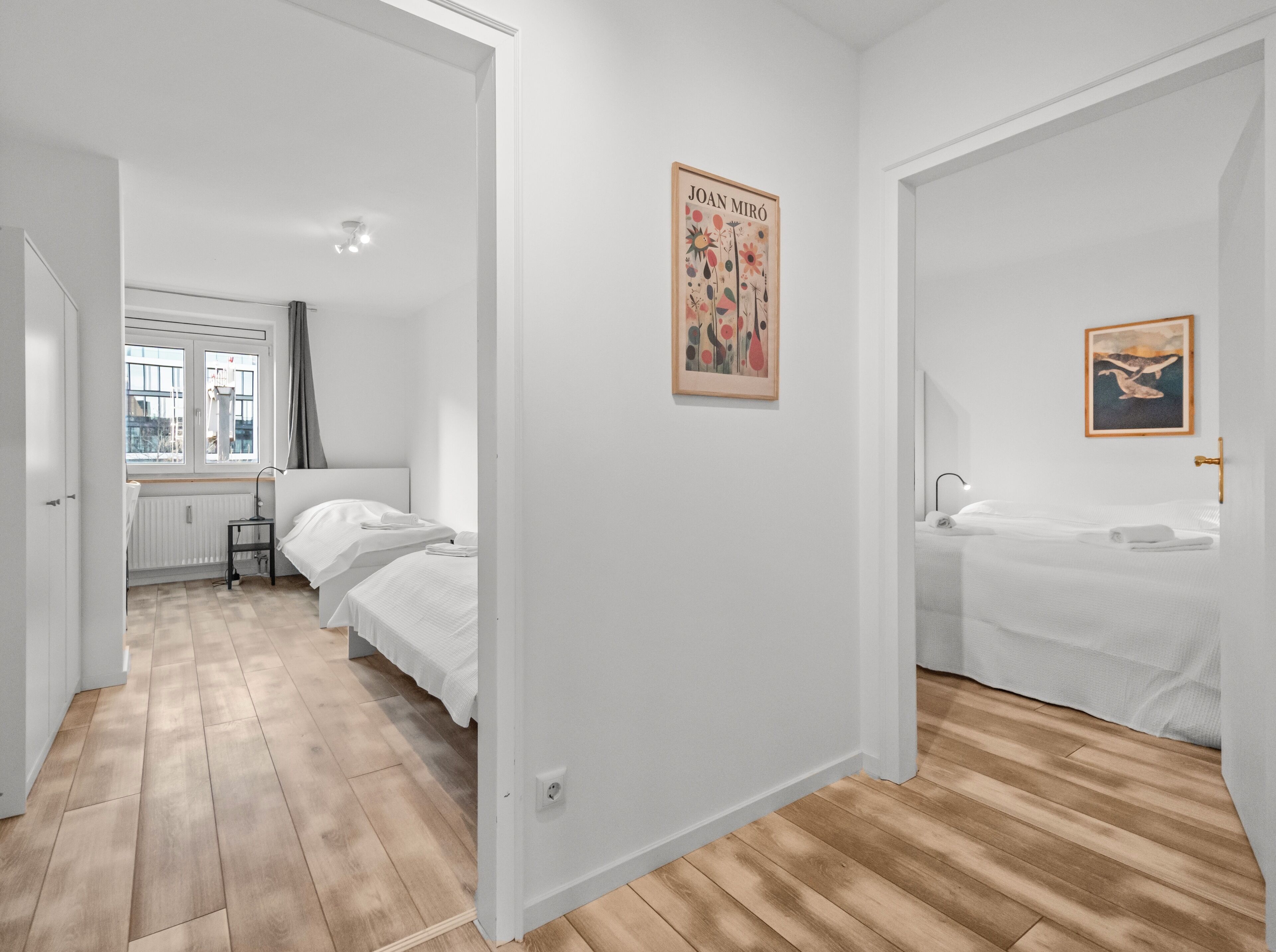 4 camere, una scrivania, ferro/asse da stiro, Wi-Fi gratuito