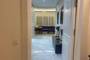 Interior - Luxurious 2 Bedrooms 5 min from Casablanca Airport (Casablanca-Settat)