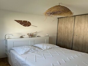 3 chambres, fer et planche à repasser, Wi-Fi