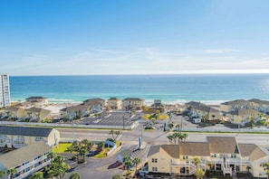 Exterior - Anchors Up *Heated Pool & Private Beach Access* (Destin)