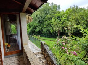 Apartment (Two Bedroom Apartment) | Balcony - Apartment & Rooms Villa Oliva (Novi Vinodolski)