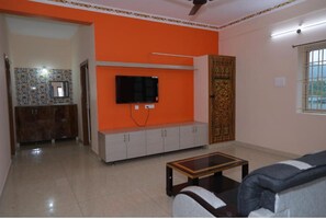 TV layar datar