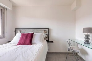 1 bedroom, iron/ironing board, travel cot, WiFi