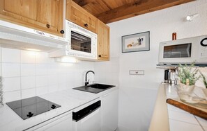 Fridge, stovetop, dishwasher, coffee/tea maker - Elégant appartement proche Ski (Bolquère)