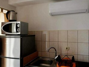 Private kitchen - Apartmani Makarska 6, potkrovlje istok (Makarska)