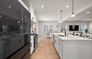 Fridge, microwave, oven, stovetop - Beautiful 3 BR 2.5 BA New Home in West Ocean City's Bayside Community (Berlin)