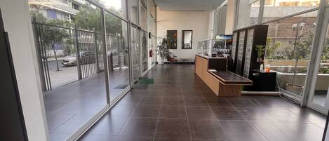 Apartment | Lobby