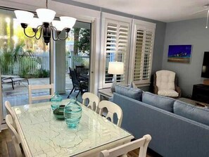 TV - Pilot House - Sandestin - Baytowne Wharf (Miramar Beach)