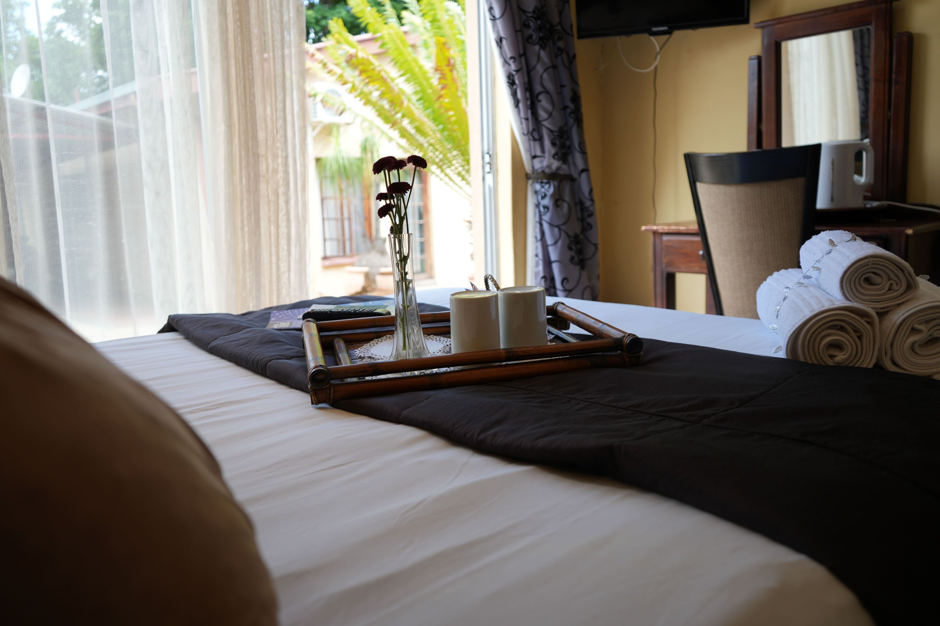 Standard Single Room, Garden View | Iron/ironing board, free WiFi