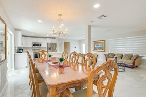 House (4 Bedrooms) | Interior