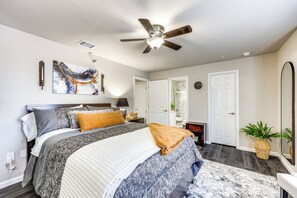 Apartment (2 Bedrooms) | Interior - San Antonio Condo: 10 Mi to Dtwn! (San Antonio)