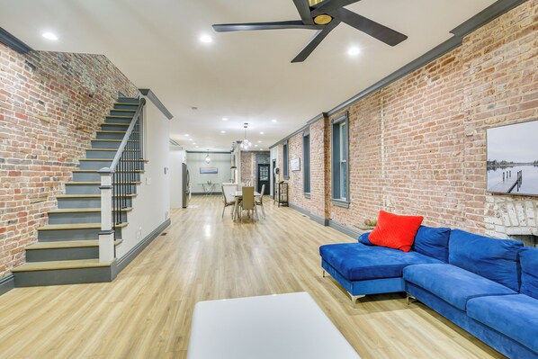 House (3 Bedrooms) | Interior