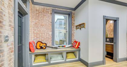 Walk to Gravois Park: 'nice Home' w/ Garage