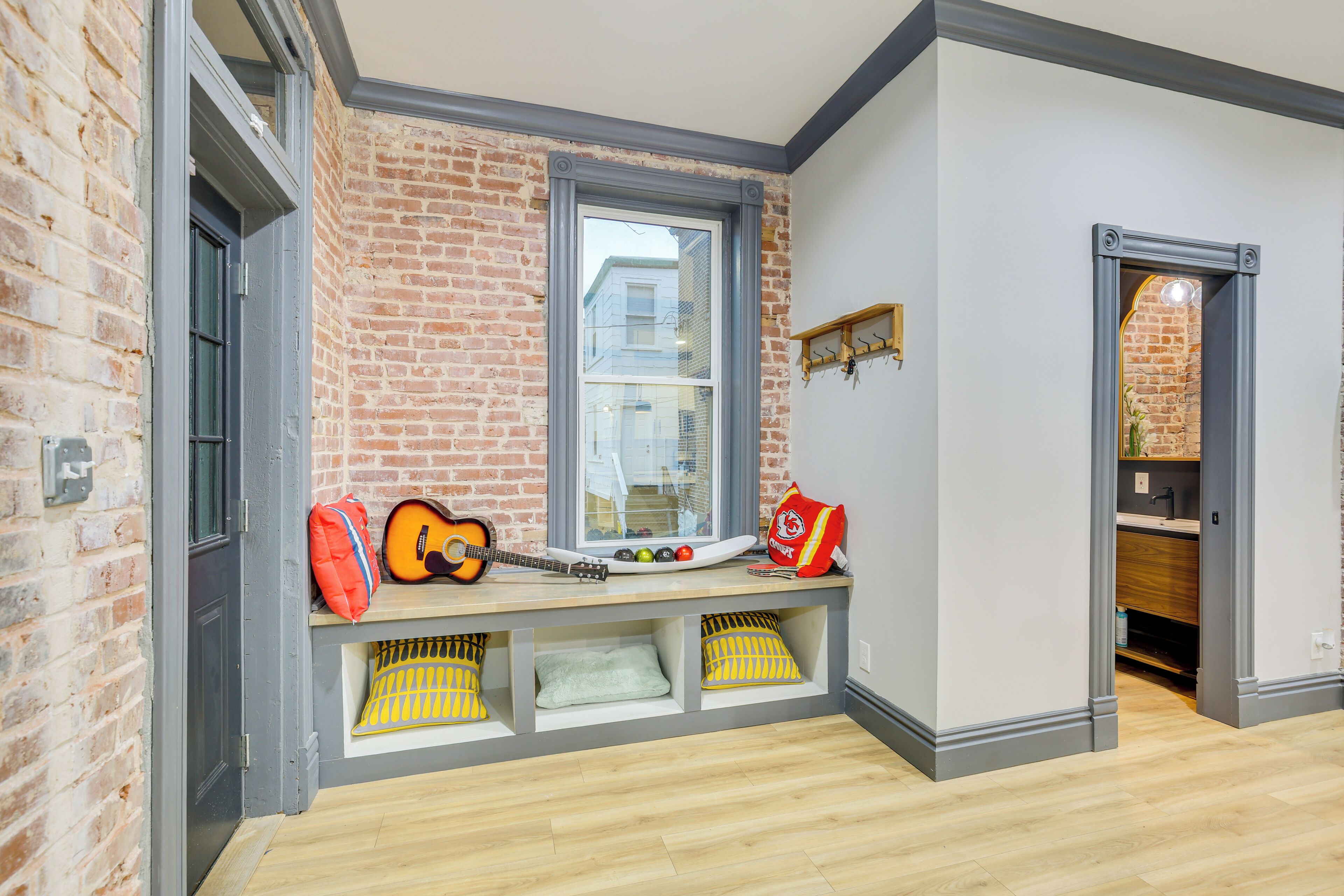 House (3 Bedrooms) | Interior