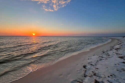 Walk to the Beach: Stylish Home in Port St Joe!