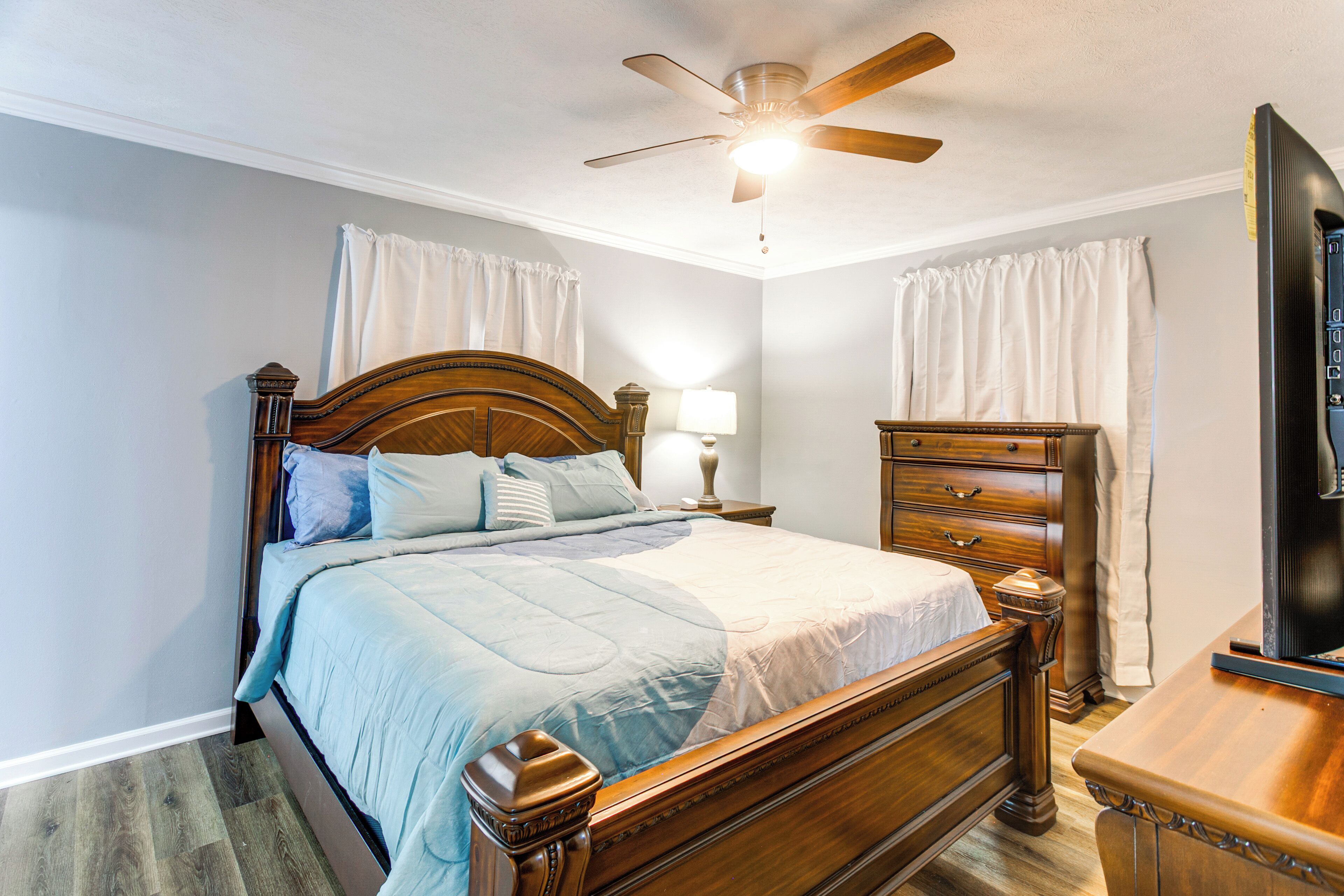House (3 Bedrooms) | Interior