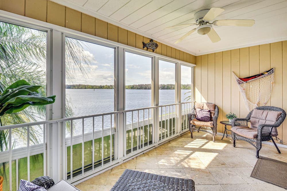 Condo on St Johns River w/ Boat Dock Access! - Lake Kerr, FL