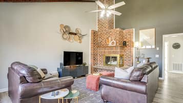 Rumah (2 Bedrooms) | Interior