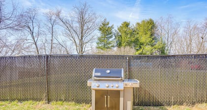 2 Mi to Jmu: Harrisonburg Home w/ Gas Grill