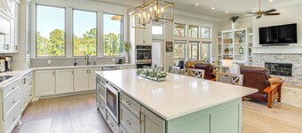 Luxe Golf Getaway in Hot Springs Village!