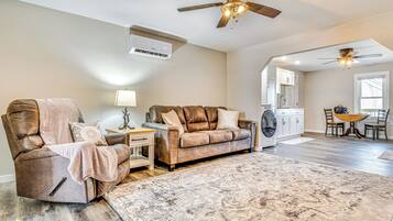 Apartment (1 Bedroom) | Interior