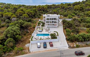 Front of property - Villa del Sogno (Okrug Gornji)