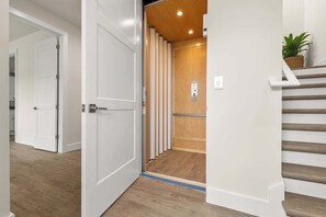 Interior - Skyview Escape | Rooftop Townhouse Near Clearwater (Largo)