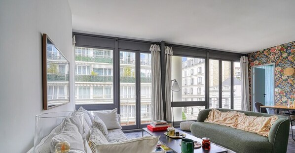 Fernseher, Arbeitsbereiche