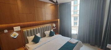 高级双人房, 城市景观 | 高档床上用品、羽绒被、记忆海绵床垫、折叠床/加床（额外收费）