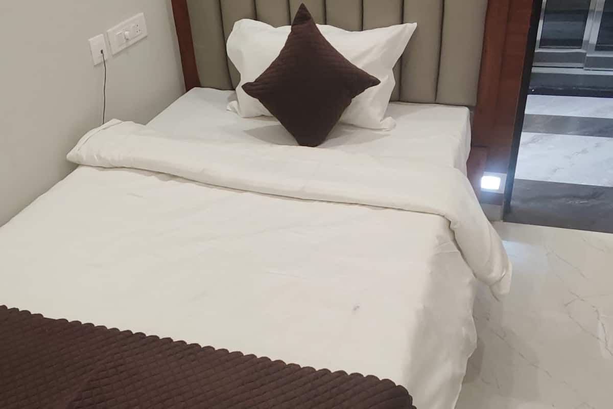 Enkeltrom – standard | Sengetøy av topp kvalitet, dundyner og memory foam-senger