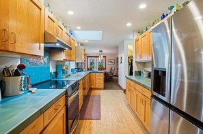 Fridge, microwave, oven, stovetop - Bailey's By The Sea - New Dog Friendly Listing! (Arch Cape)