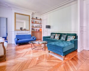 Fernseher, Arbeitsbereiche
