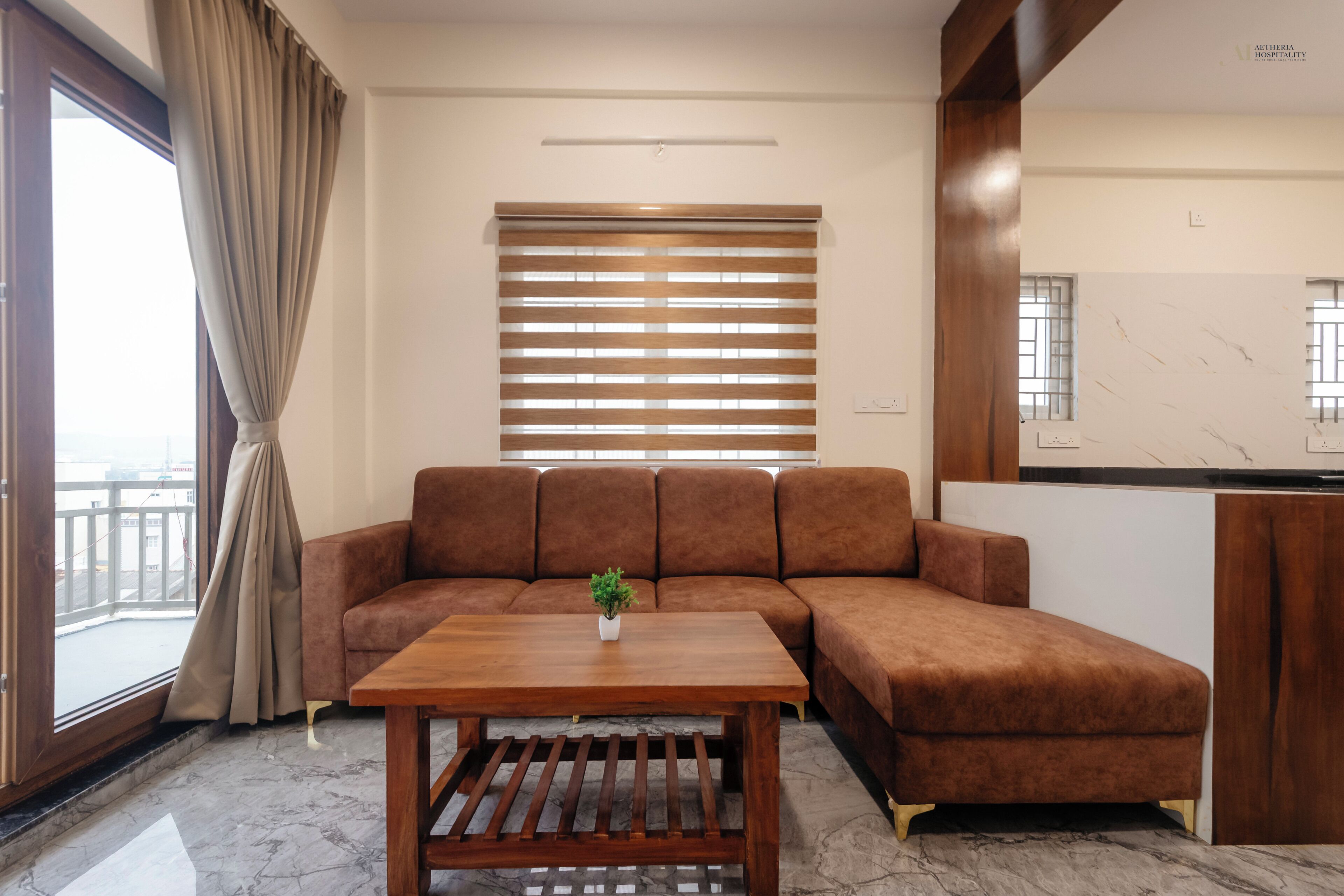 Penthouse ejecutivo | Área de sala de estar | Televisión LCD de 32 pulgadas con canales digitales 