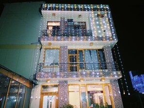 Exterior - Hotel Queens Pearl Inn (Dehradun)