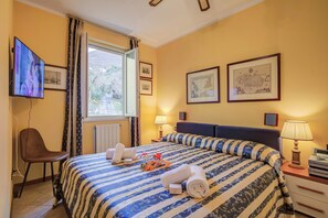 1 bedroom, free WiFi, bed sheets - Alice House Terrace & Lake View (Gardone Riviera)