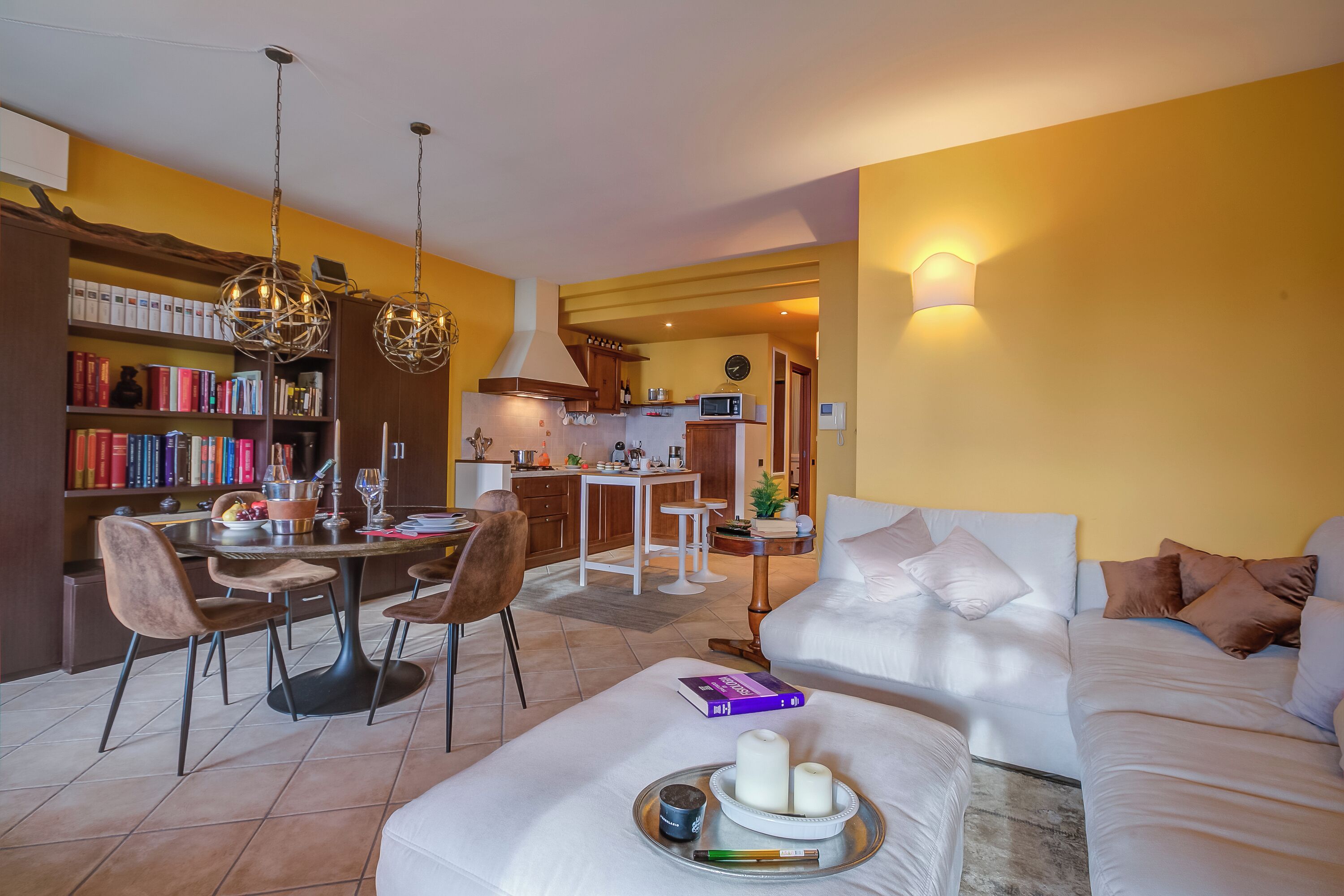 Standard Apartment, Multiple Bedrooms, Mountainside (Alice Suite Terrace, lake view & Park) | Living area | 21-inch flat-screen TV with cable channels