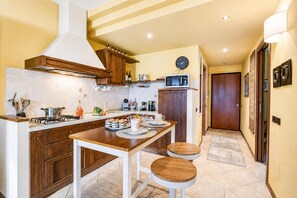 Private kitchen - Alice Suite Terrace, Lake View & Park (Gardone Riviera)