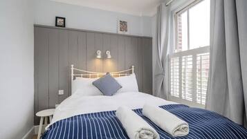 1 bedroom, iron/ironing board, travel cot, WiFi