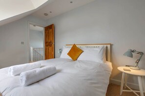 3 chambres, fer et planche à repasser, Wi-Fi, literie fournie