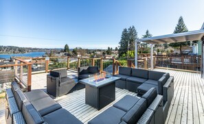 منزل - ٤ غرف نوم | شرفة/رواق