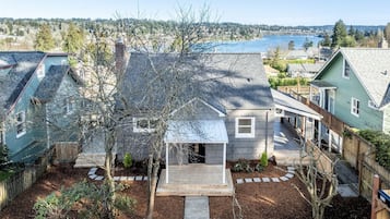 House, 4 Bedrooms | Exterior