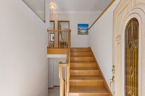 Maison, 3 chambres | Intérieur